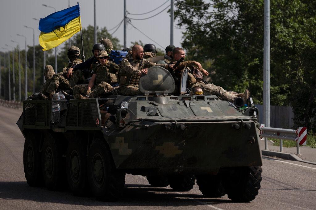 Ukrajinski branioci idu korak po korak - Avaz