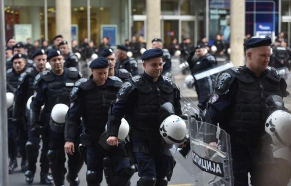 Više od 6.000 pripadnika sigurnosnih službi čuvat će učesnike Europrajda: "Samo da se nigdje ne sretnu"