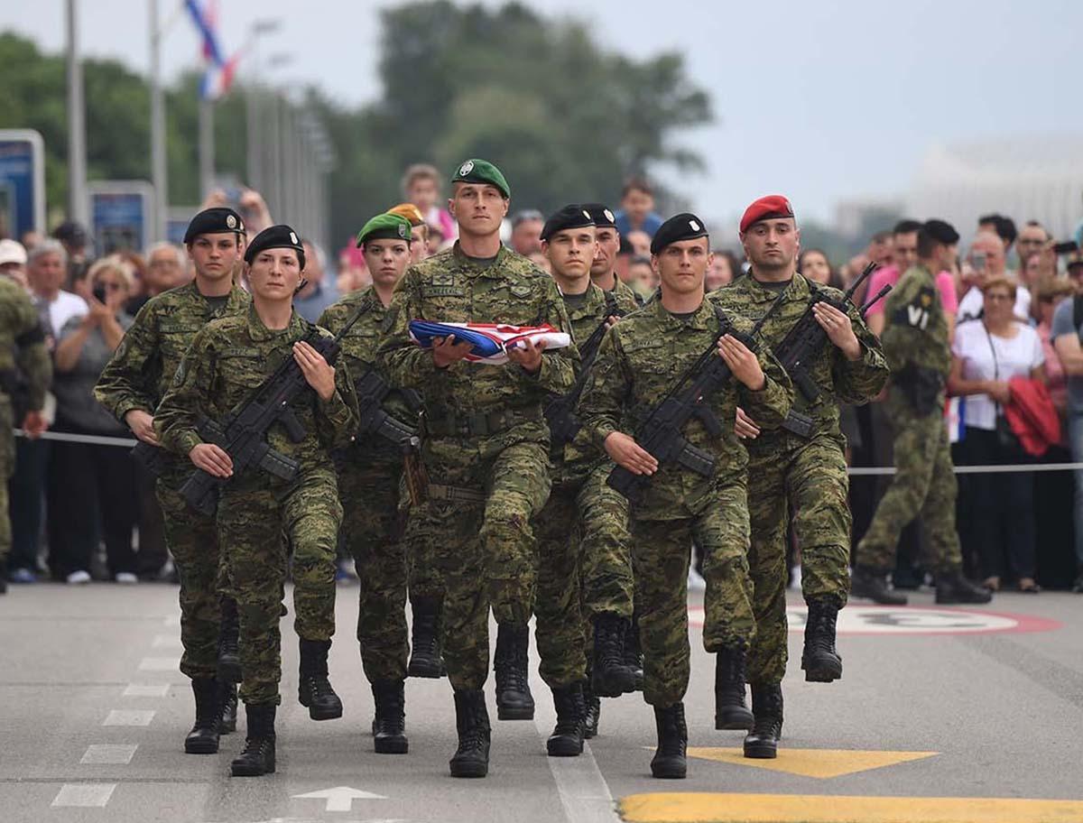 Hrvatska vojska - Avaz