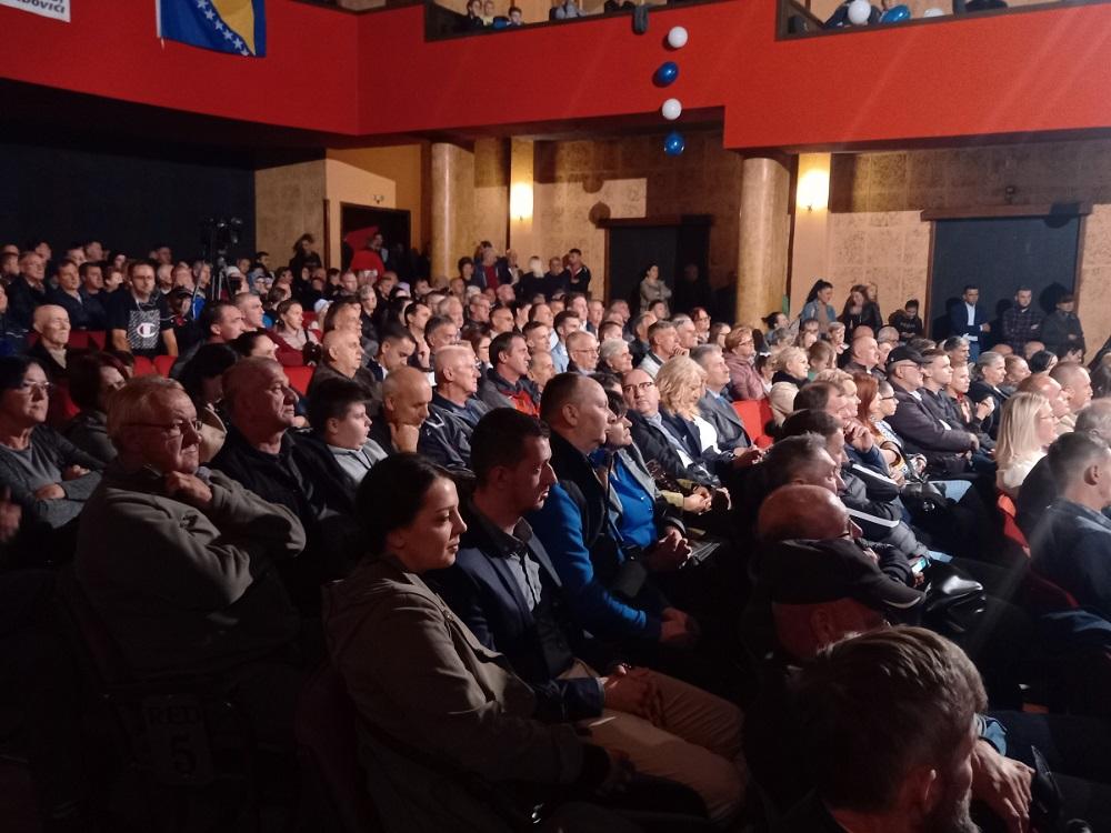 Skup SBB-a održan u krcatoj sali u Zavidovićima - Avaz