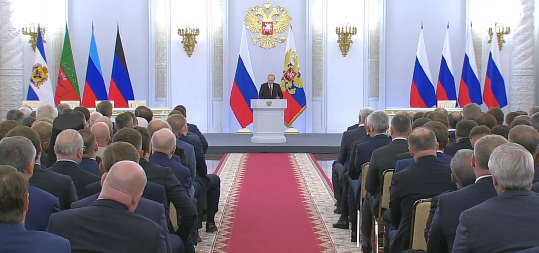 Vladimir Putin tokom obraćanja - Avaz