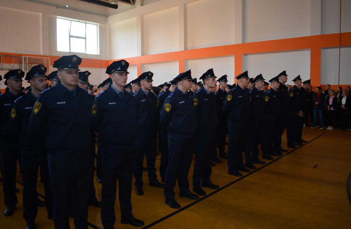 Uprava policije MUP-a ZDK pojačana sa novih 107 policijskih službenika
