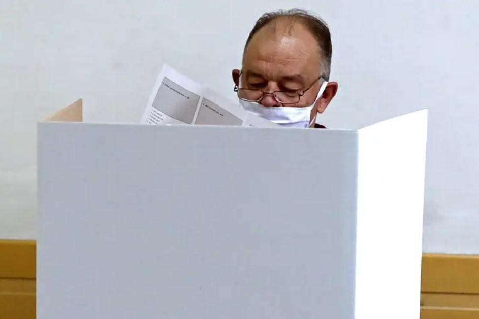 Koja su to nova pravila u odnosu na prethodne izbore: Zašto je okrenuta glasačka kabina