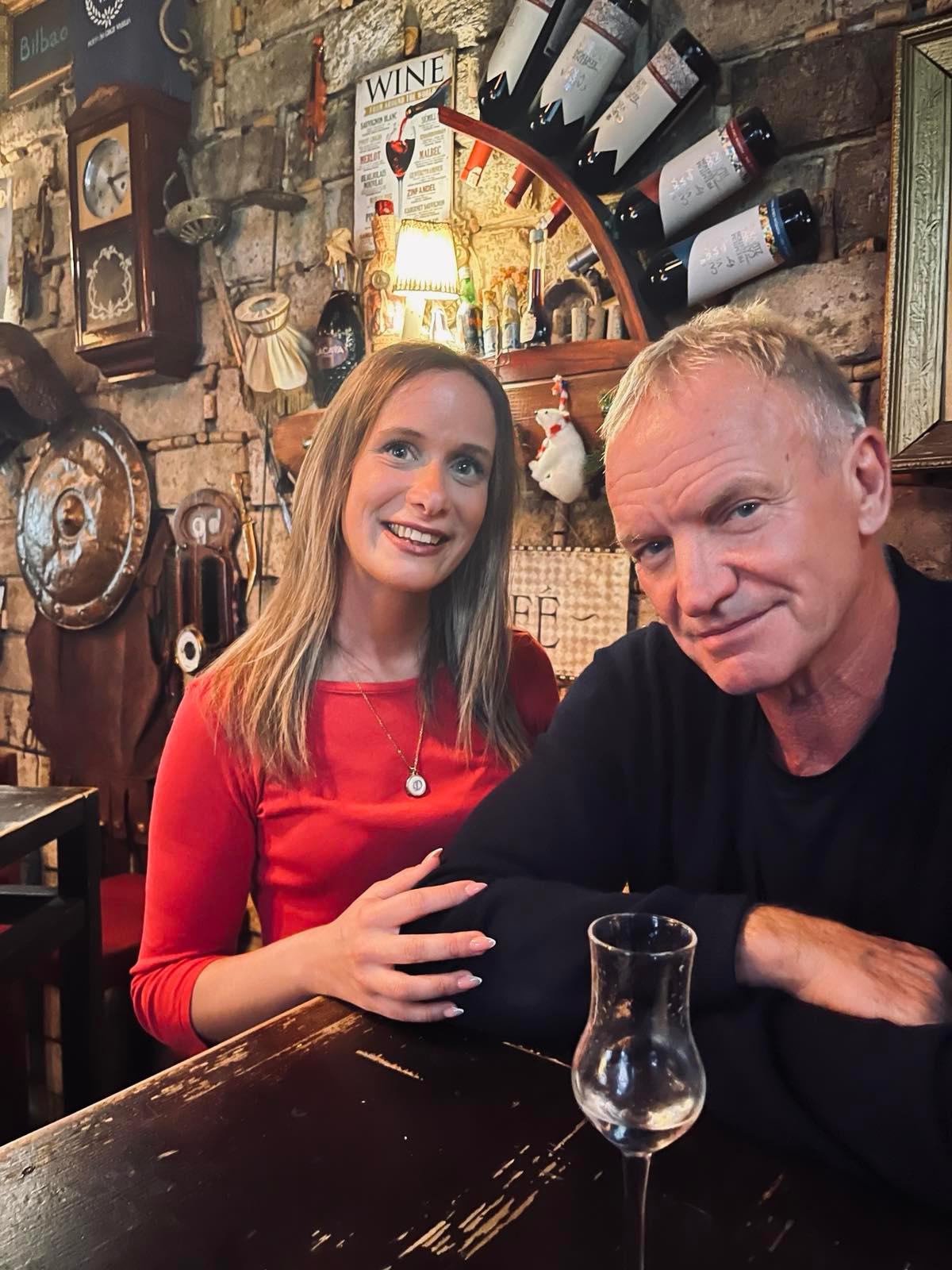 Vlasnica vinarije koju je posjetila muzička zvijezda za "Avaz": Sting je u Sarajevu probao rakiju, ona ga je dozvala