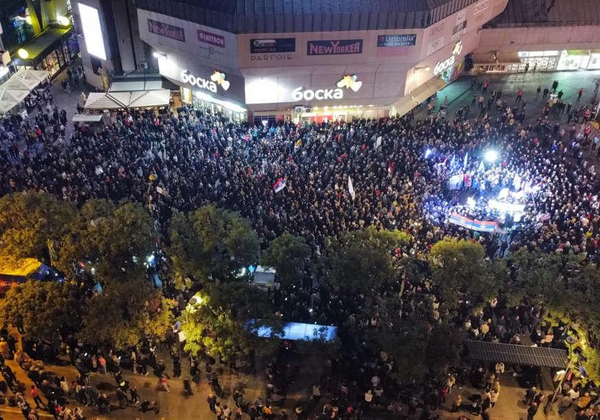 Završen protest u Banjoj Luci, hiljade ljudi s Trga Krajine poručilo: "Mile, odlazi!"