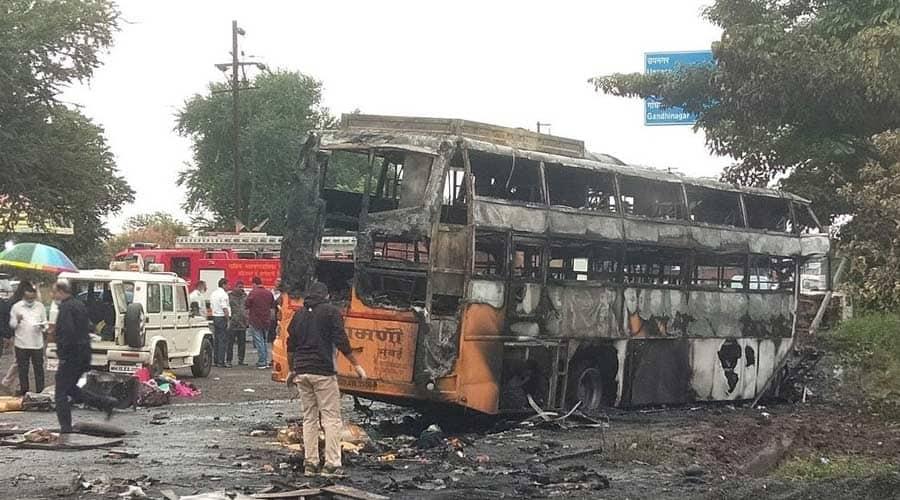 Izgorio autobus u Indiji - Avaz