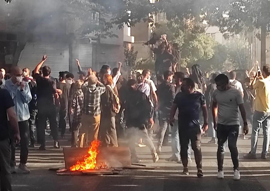 Policija otvorila vatru po demonstrantima u dva kurdska grada