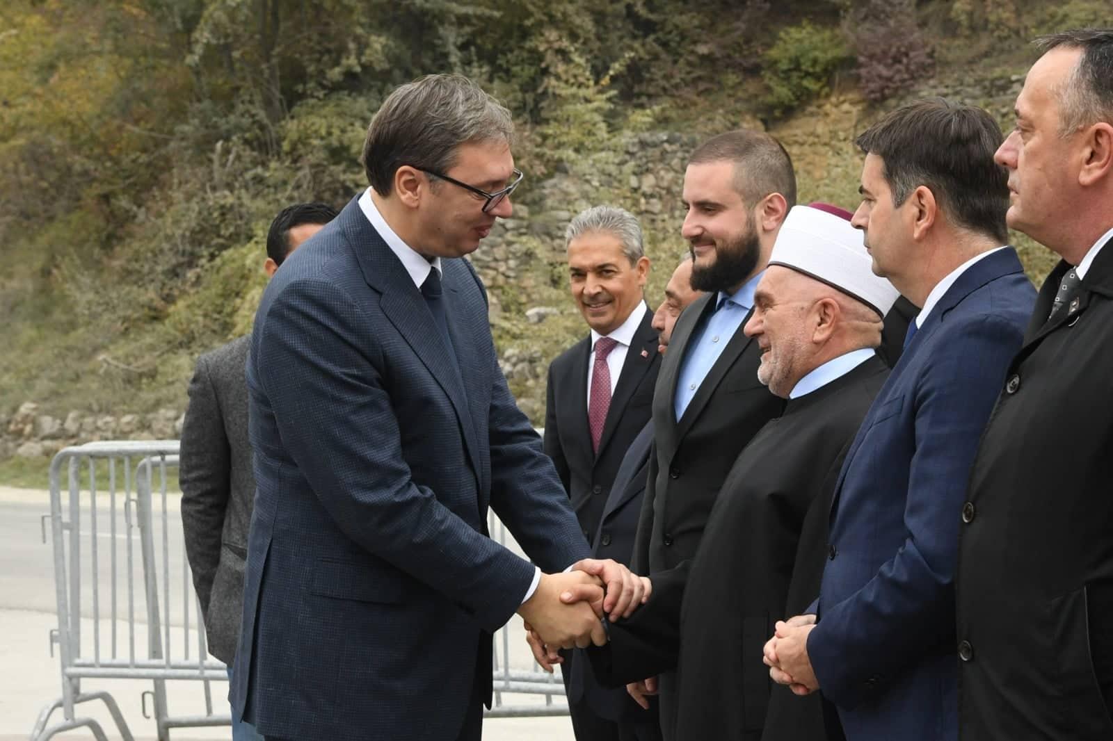 Otvoren rekonstruisani put Novi Pazar-Tutin, Vučić poručio: Skoro da sam zaplakao od sreće, važno je da gradimo mir i poštovanje