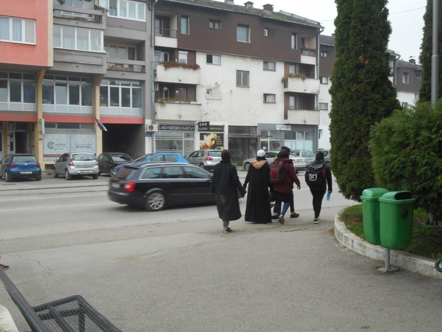 Migranti na bratunačkim ulicama - Avaz