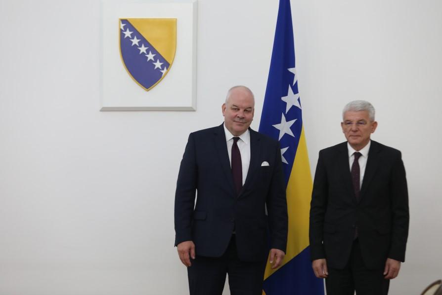 Džaferović u posjetu primio novoimenovanog šefa misije OSCE-a u BiH: Razgovarano o amandmanima na Ustav FBiH