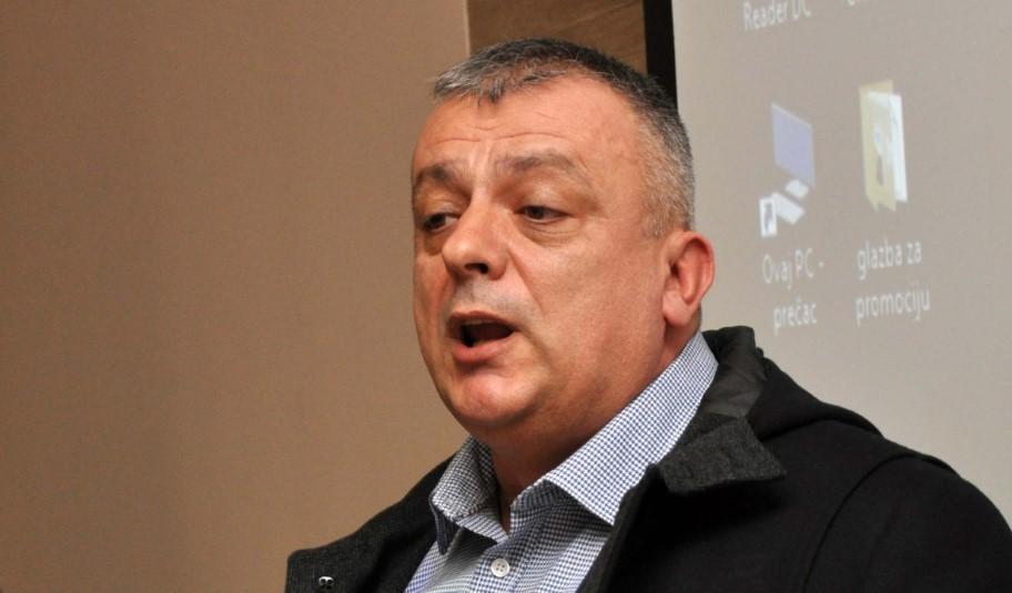 Prof. Marko Romić za "Avaz": Odgojnu ulogu danas imaju ulica, društvene mreže i razne neformalne grupe