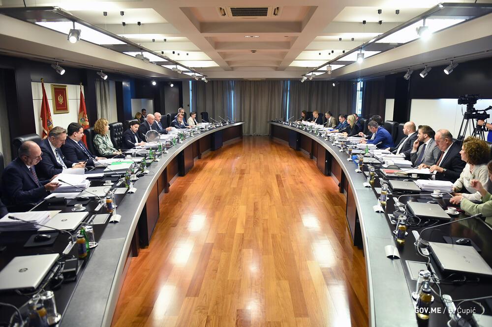 Vlada potvrdila: Abazović i Adžić rukovodit će resorima vanjskih poslova i odbrane