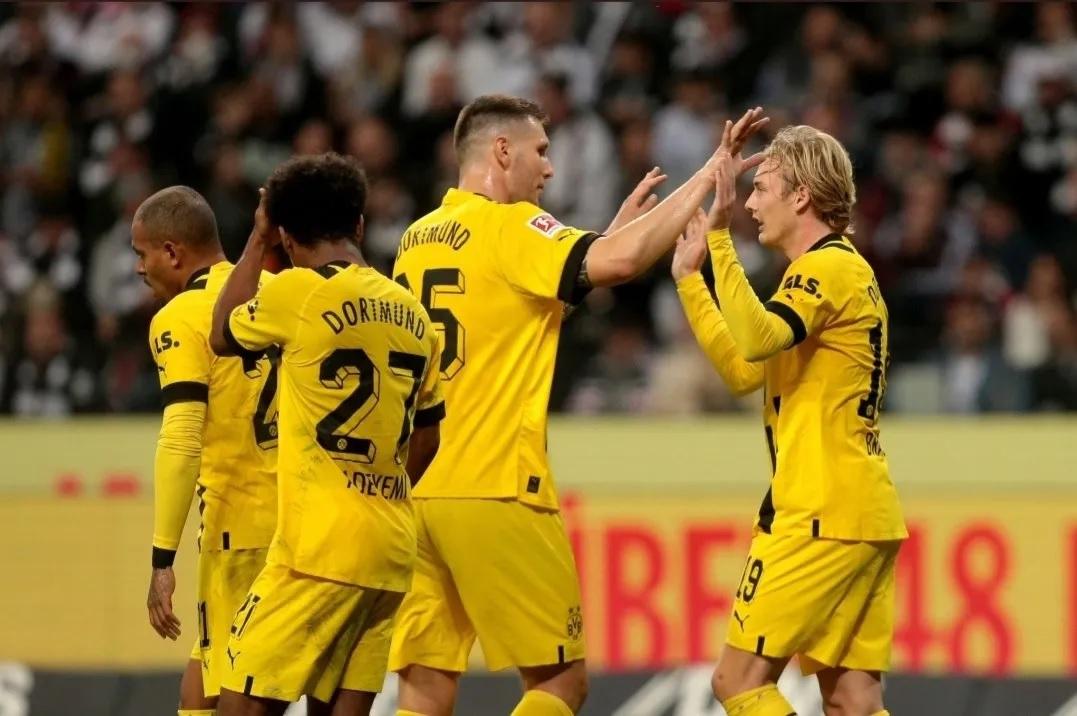 Dortmund se radovao u Frankfurtu
