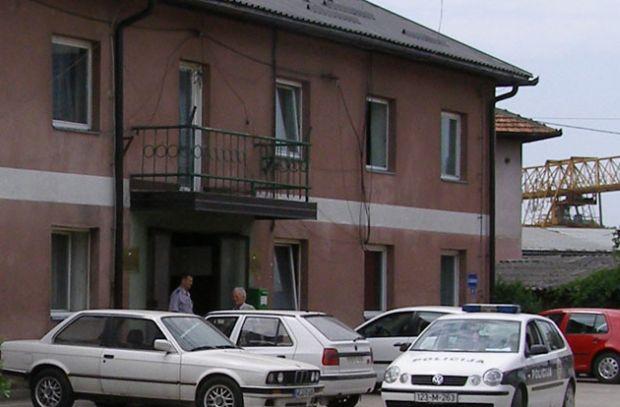 Starica iz Živinica je ubijena: Na vratu i grudnom košu pronađene povrede