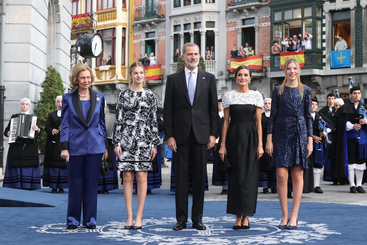 Španska kraljica Leticija i kralj Filip VI.  izazivaju oduševljenje svakim svojim pojavljivanjem - Avaz