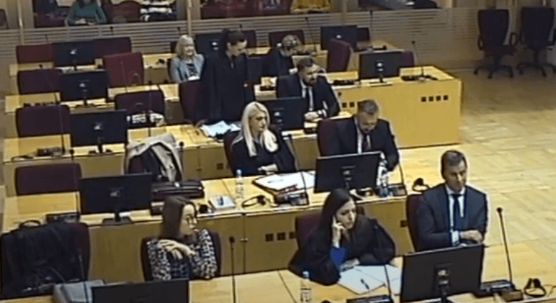 Video iz sudnice / Pogledajte šta se dešavalo na ročištu crnolistašu Novaliću i ostalima
