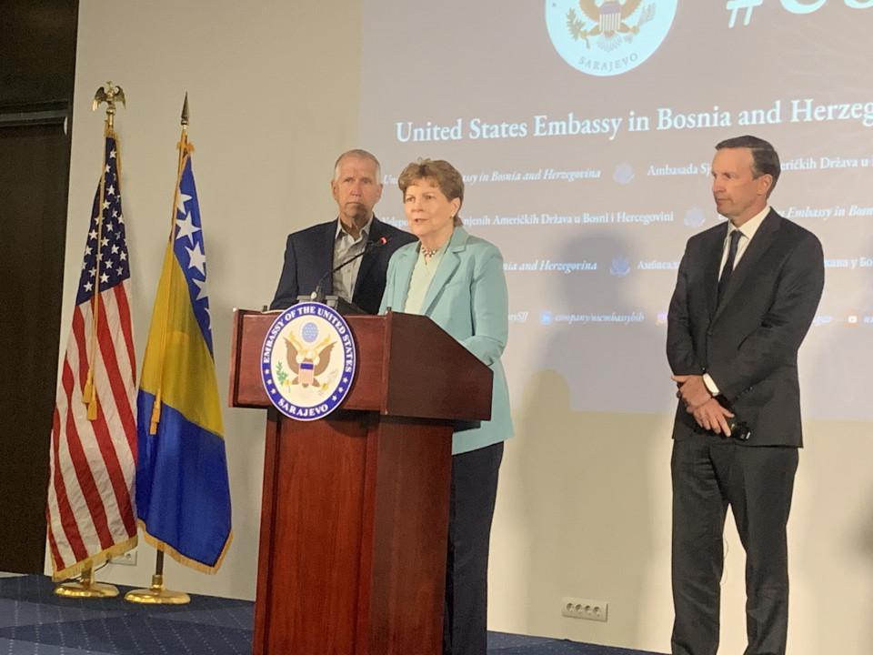 Američki senatori poručili: SAD trebaju nastaviti sveobuhvatnu politiku ka Bosni i Hercegovini