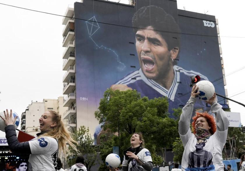 Uoči turnira u Buenos Airesu je otkriven divovski mural Diegu Maradoni - Avaz