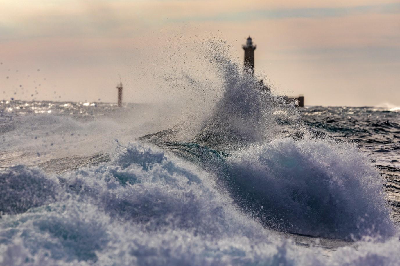 Pogledajte fotografije velikih valova u blizini Pule: Prizor je predivan