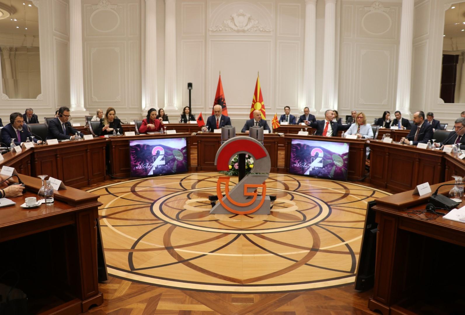 Sjeverna Makedonija i Albanija potpisale 21 sporazum i memorandum iz nekoliko oblasti