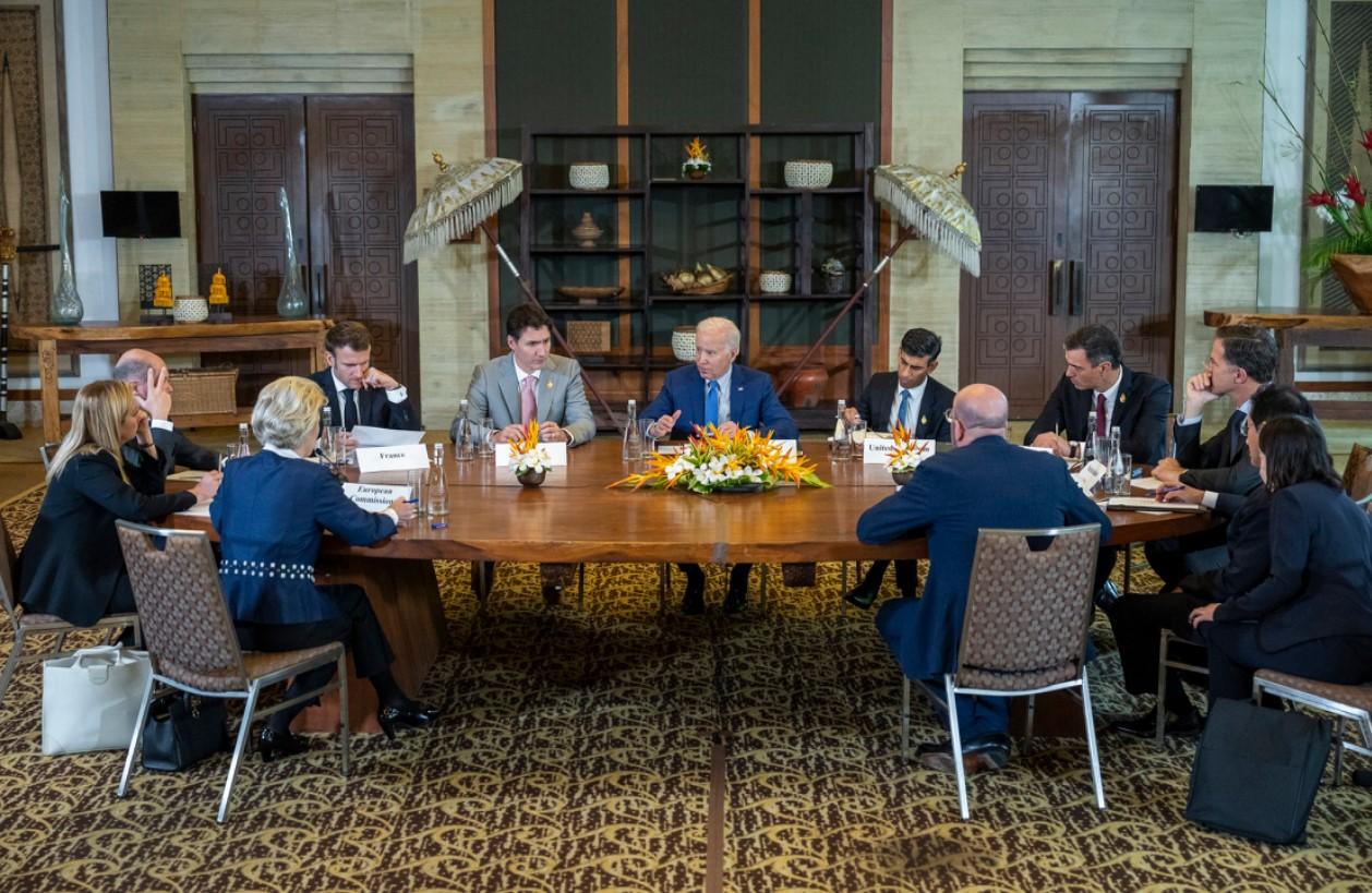 Sa sastanka Bajdena i lidera G7 - Avaz