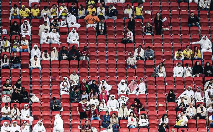 Katarski san vrlo brzo postao noćna mora: Navijači na poluvremenu napustili stadion