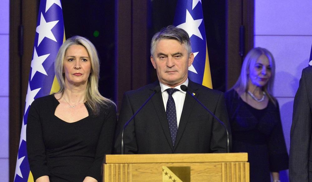 Komšić: Svi oni, i veliki i obični ljudi našeg bosanskog naroda, zaslužni su za to što mi danas ipak imamo svoju državu - Avaz
