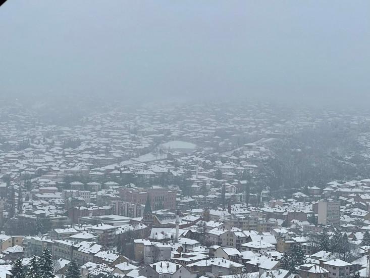Sarajevo zimi: Pogled na grad pod bijelim prekrivačem - Avaz