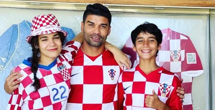 Penzionisani Eduardo da Silva sa porodicom prati Svjetsko prvenstvo
