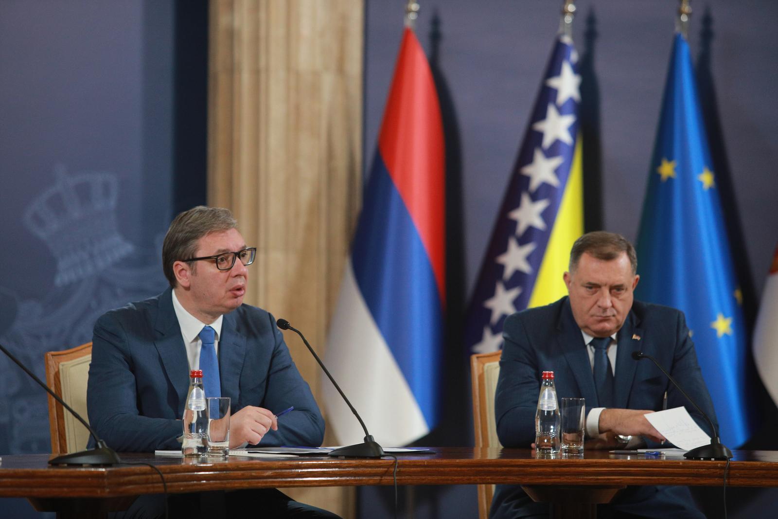 Dodik: Sutra ću sa Vučićem donijeti zajednički stav o odlasku na samit u Tiranu