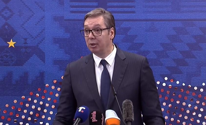 Vučić: Ja ne vjerujem da se oni bore za vas - Avaz