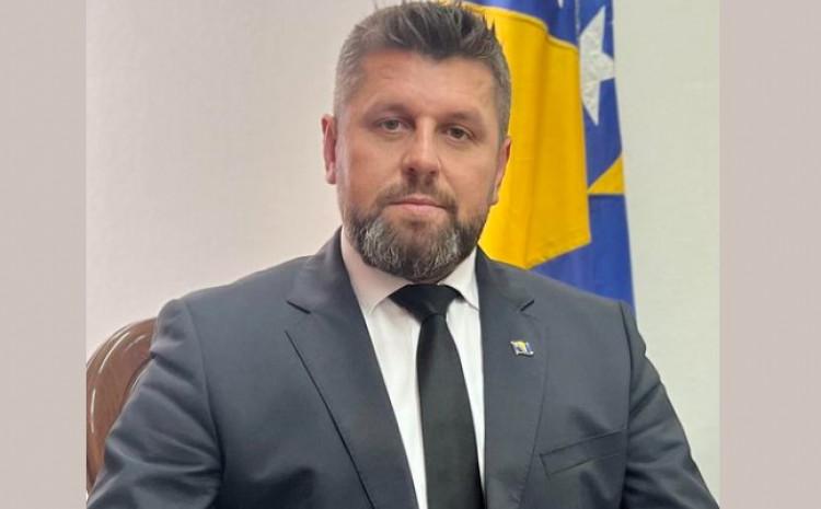 Jedna osoba uhapšena zbog prijetnji Ćamilu Durakoviću - Avaz