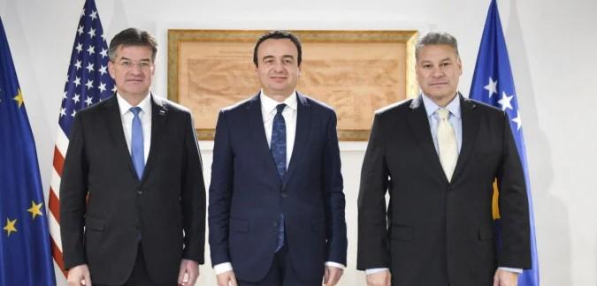 Vlada Kosova: Na sastanku Kurtija sa Eskobarom i Lajčakom dogovoreno da se barikade na sjeveru uklone