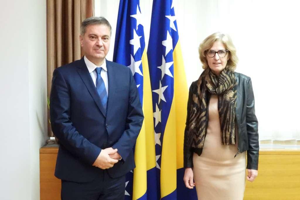 Zvizdić s ambasadorima Austrije i Rumunije razgovarao o političkoj situaciji i evropskom putu BiH