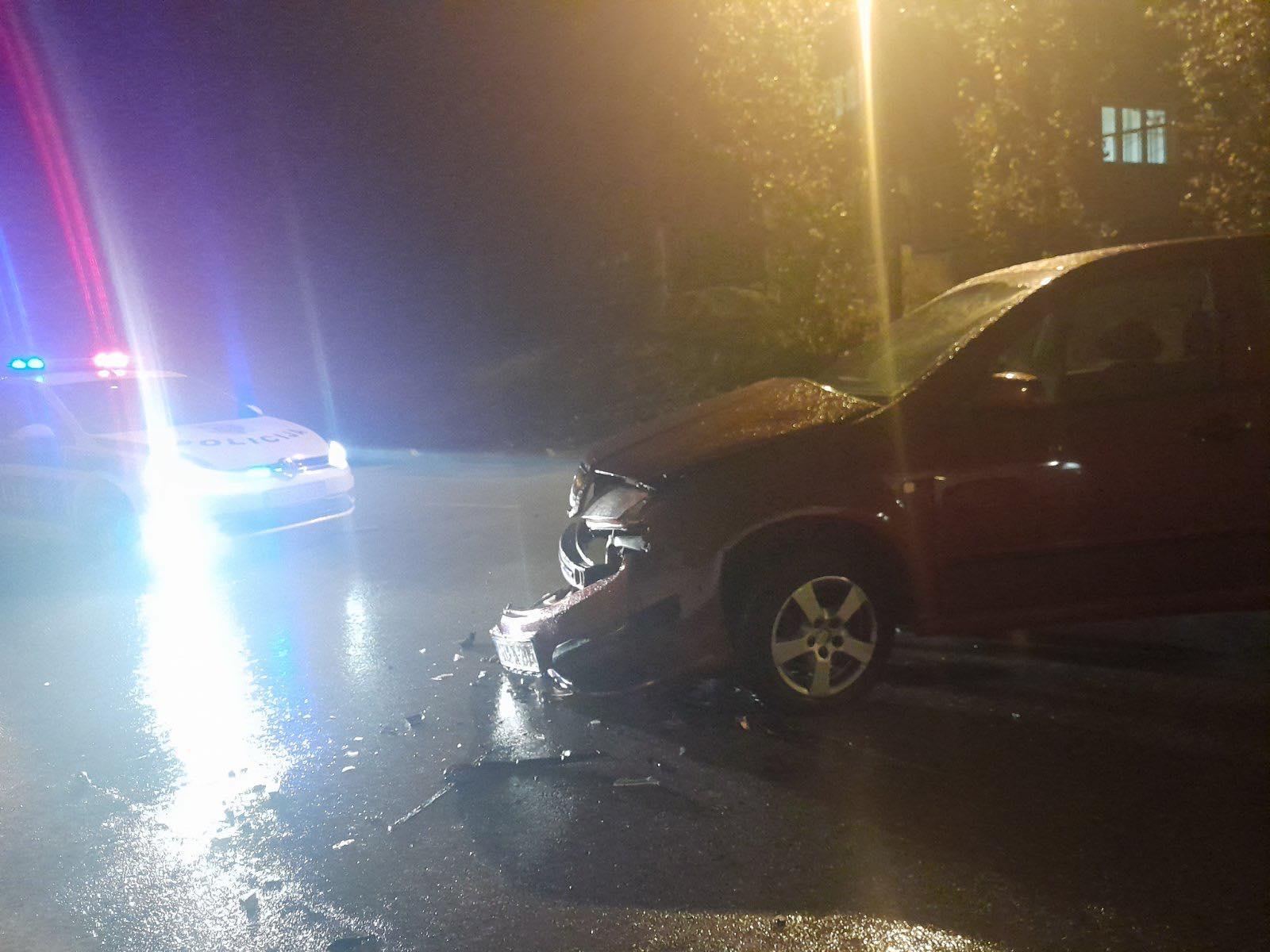 Nesreća u Sarajevu: Sudarila se dva vozila, jedna osoba povrijeđena