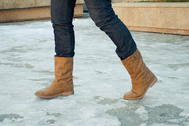 Trikovi koji će pomoći da vam se obuća ne kliže po ledu