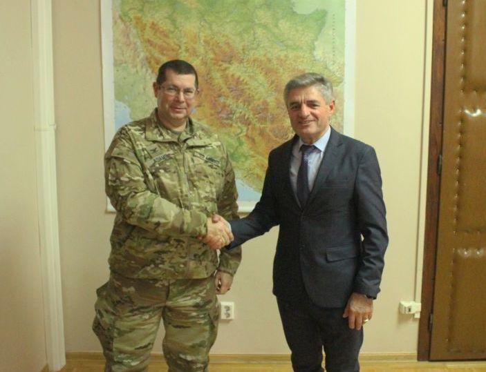 Okolić sa vojnim atašeom SAD-a brigadirom Adamsom: Istaknuta velika podrška Ministarstvu odbrane i Oružanim snagama BiH