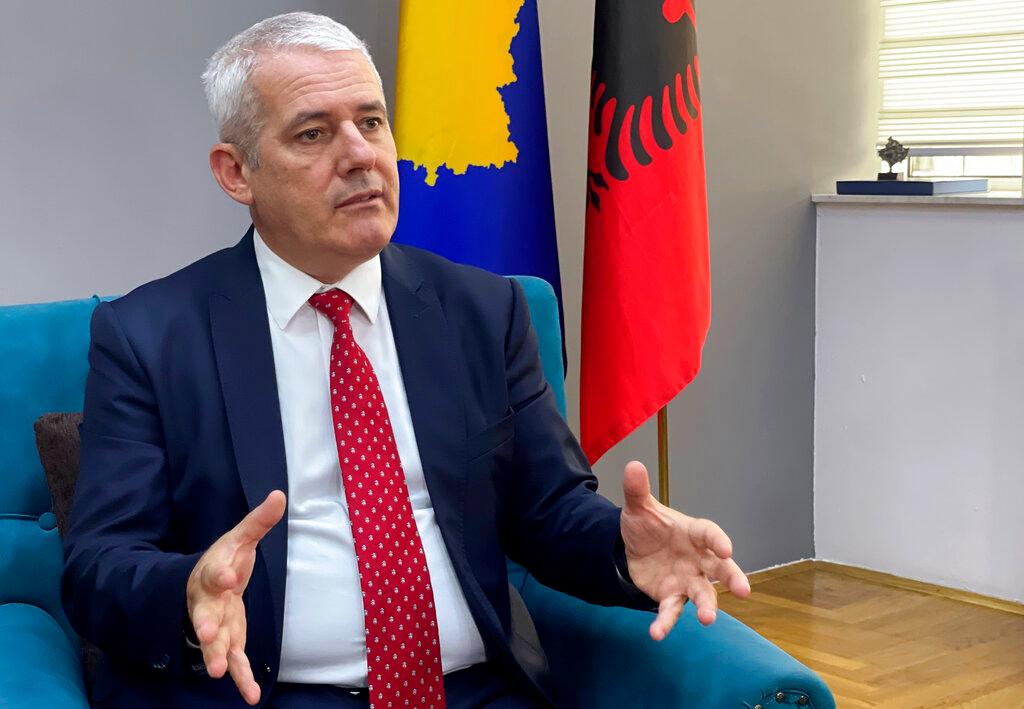 Ministar unutrašnjih poslova Kosova: Ako KFOR ne reaguje, mi ćemo ukloniti barikade