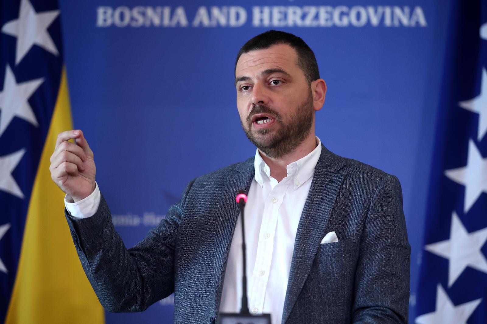 Magazinović ponovo pozvao na ubrzanje legalizacije kanabisa u medicinske svrhe