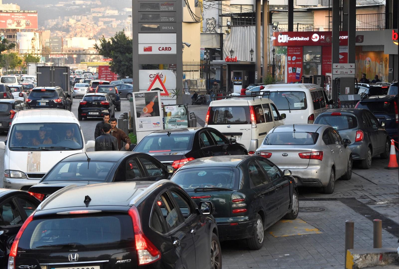 Liban: Ponovo gužve na benzinskim pumpama