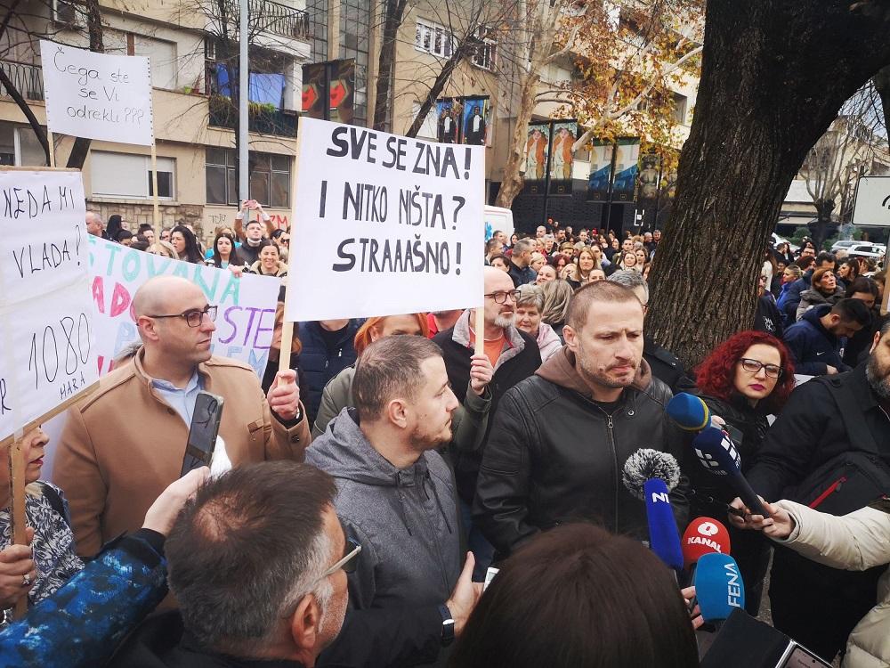 S protesta: Ogorčeni i diskriminirani - Avaz
