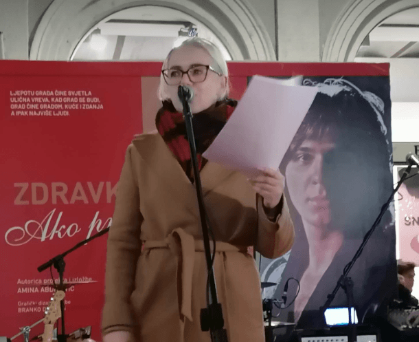 Izložba posvećena Zdravku Čoliću u srcu Sarajeva: Stanice 50 godina duge karijere
