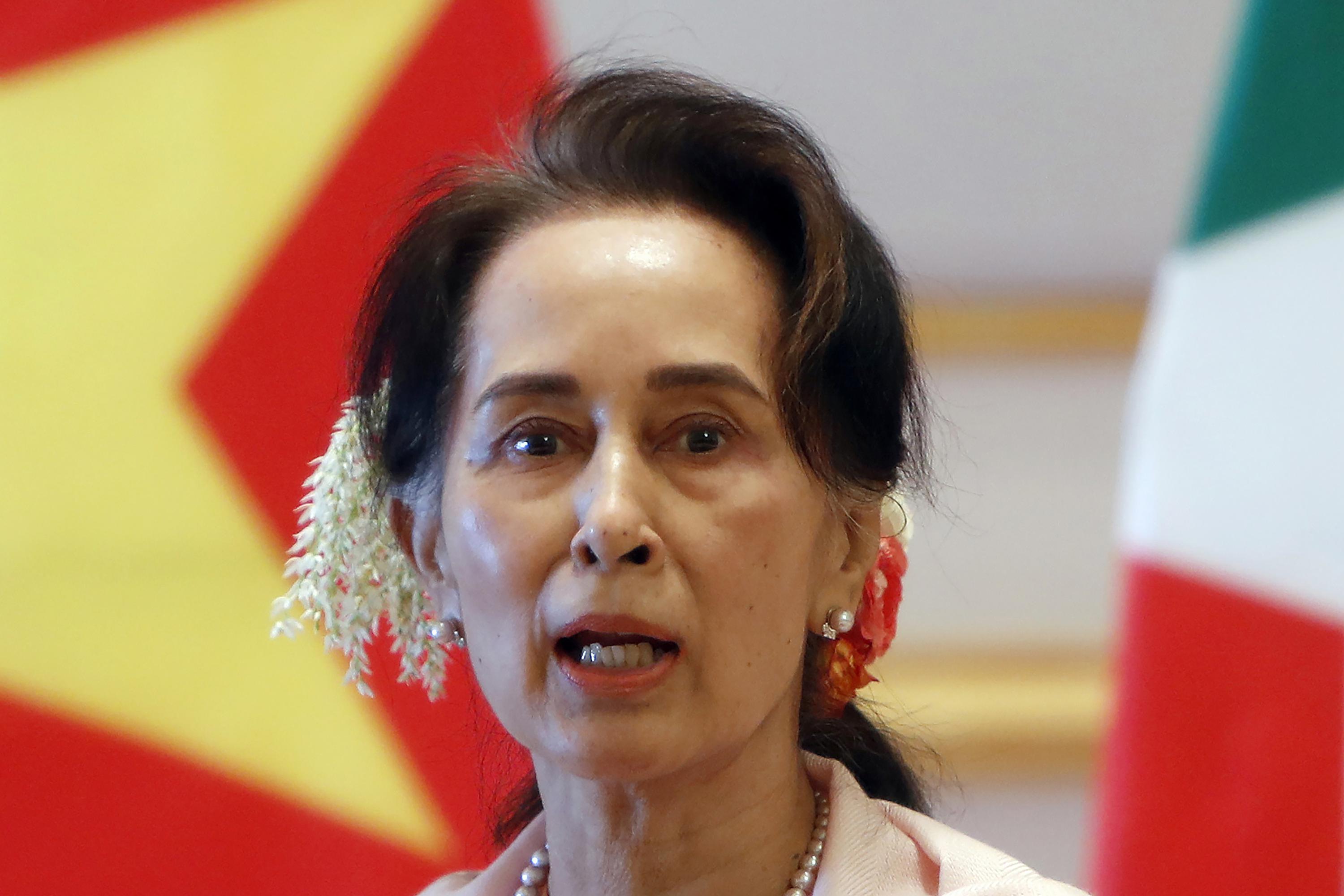 Aung San Su Kji proglašena krivom za korupciju i dobila još sedam godina zatvora