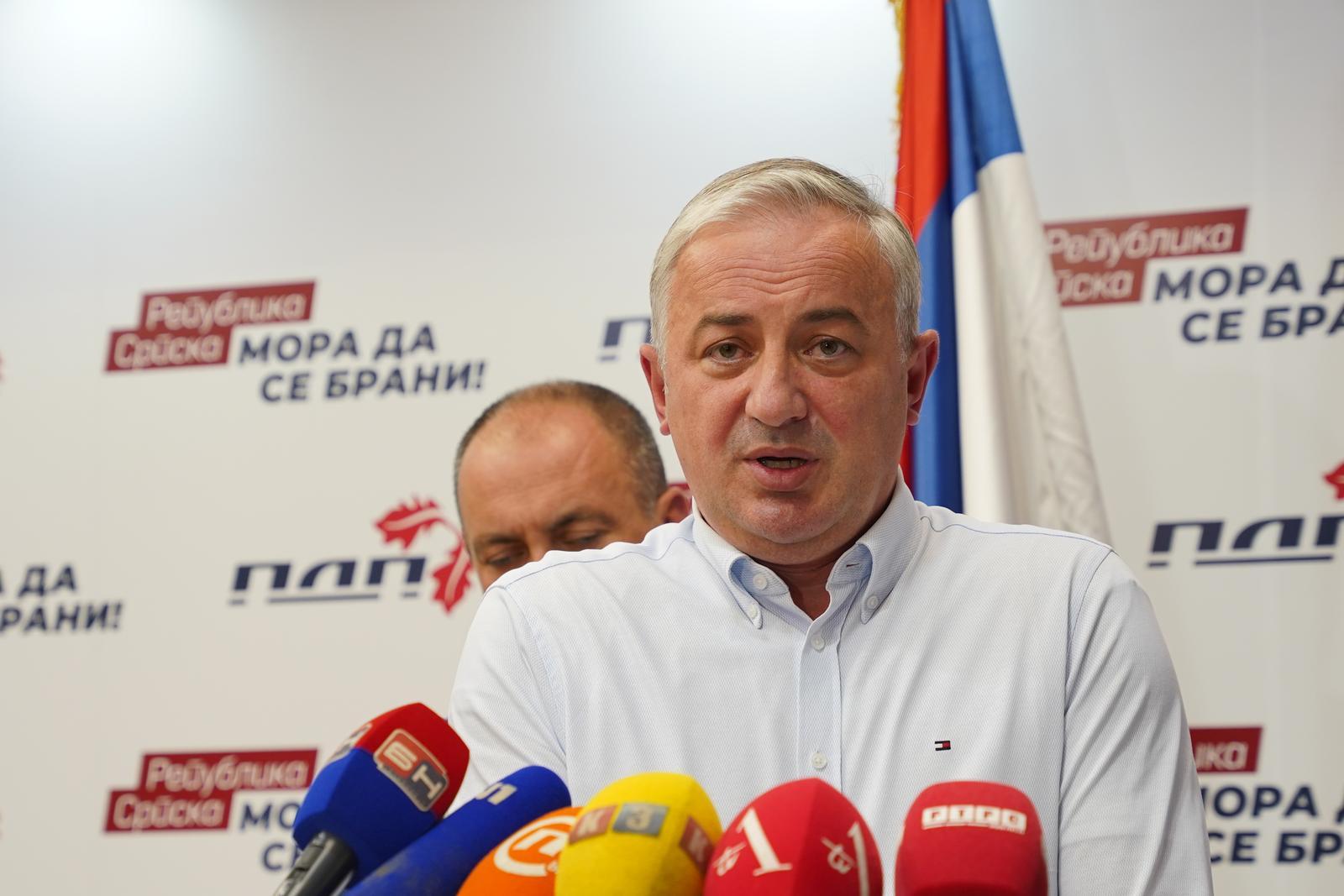 Borenović o dodjeli četvrtog mandata SNSD-u: Sramno, ovo je Sud za potrebe Dodikovog režima