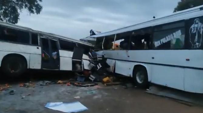 Sudar dva autobusa, poginulo 38 ljudi, povrijeđeno 87