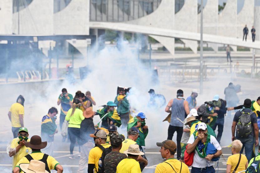 Demonstranti upali u Kongres u Brazilu - Avaz