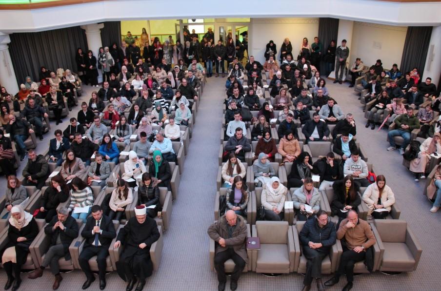 Održana svečana dodjela stipendija za 200 učenika i studenata u Sarajevu