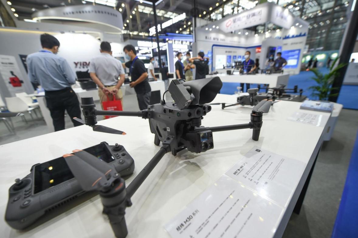 Kineski naučnici razvili dronove koji bi mogli ostati u zraku neograničeno dugo