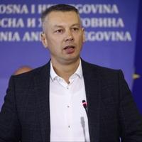 Ministar sigurnosti BiH Nenad Nešić otvoreno za "Avaz": Valjda bih do sada pao da sam na Skyu!