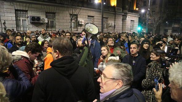 Protest u Beogradu - Avaz